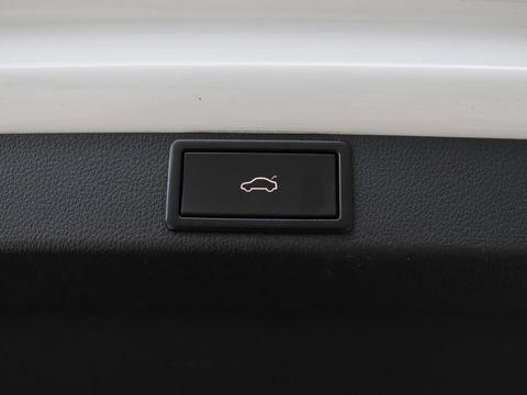 Škoda Octavia 1.4 TSI iV Business Edition | Trekhaak | Carplay | Full LED | Navigatie | Climate control | Parkeerhulp | Cruise control | PHEV