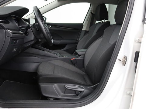 Škoda Octavia 1.4 TSI iV Business Edition | Trekhaak | Carplay | Full LED | Navigatie | Climate control | Parkeerhulp | Cruise control | PHEV