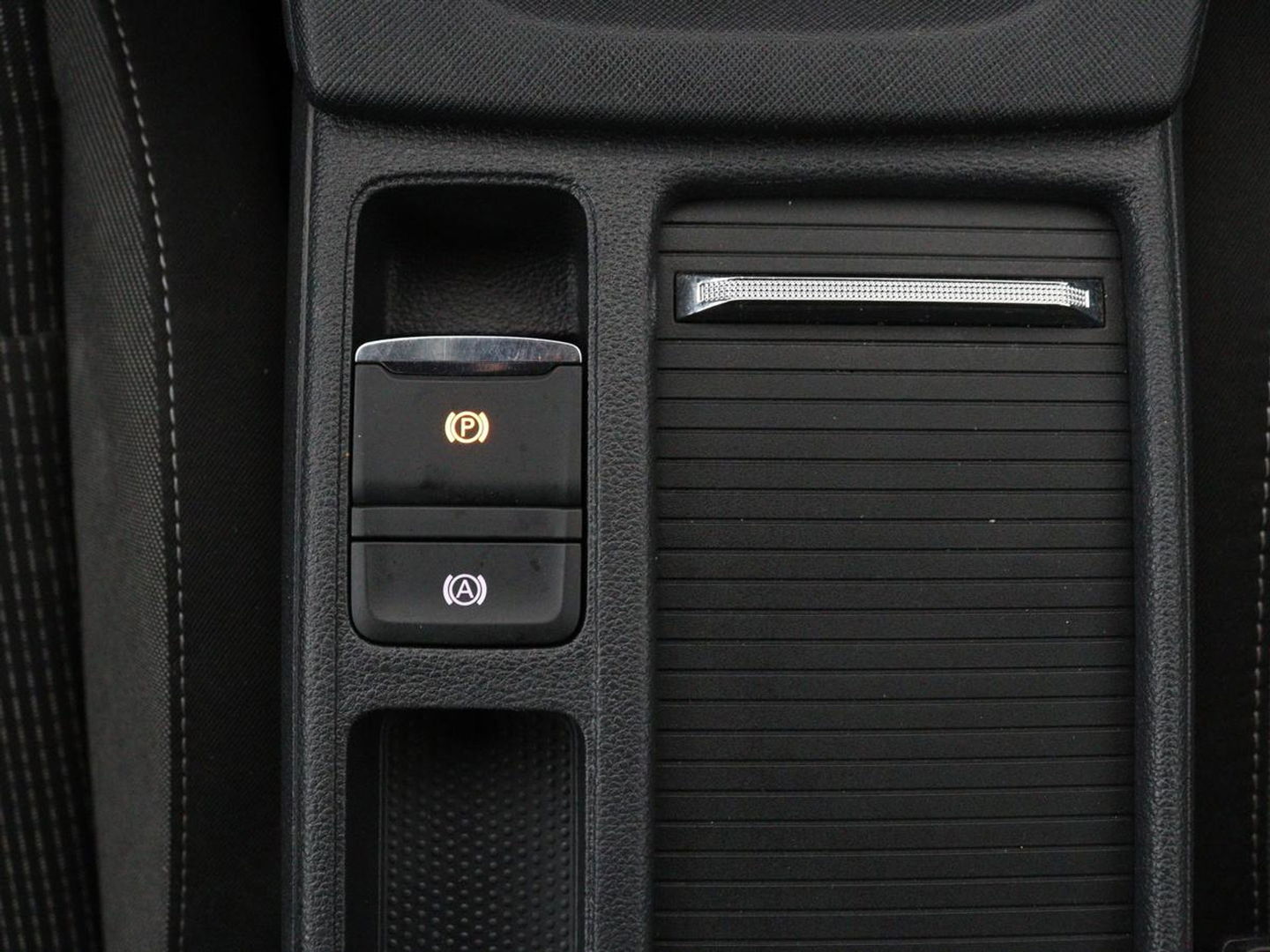 Škoda Octavia 1.4 TSI iV Business Edition | Trekhaak | Carplay | Full LED | Navigatie | Climate control | Parkeerhulp | Cruise control | PHEV