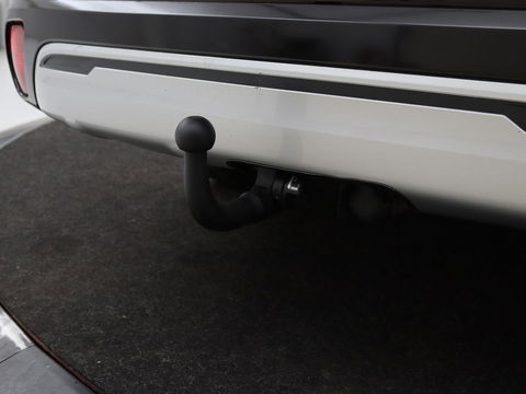 Mitsubishi Outlander 2.4 PHEV Intense+ | Schuifdak | Stoel & stuurverwarming | 360 camera | Trekhaak | Half leder | Carplay | Navigatie | Climate control
