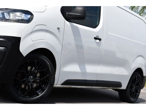 Citroën ë-Jumpy L2 50 kWh Black & White Edition Cruise, Sensoren, 136pk, Radio, Uniek!