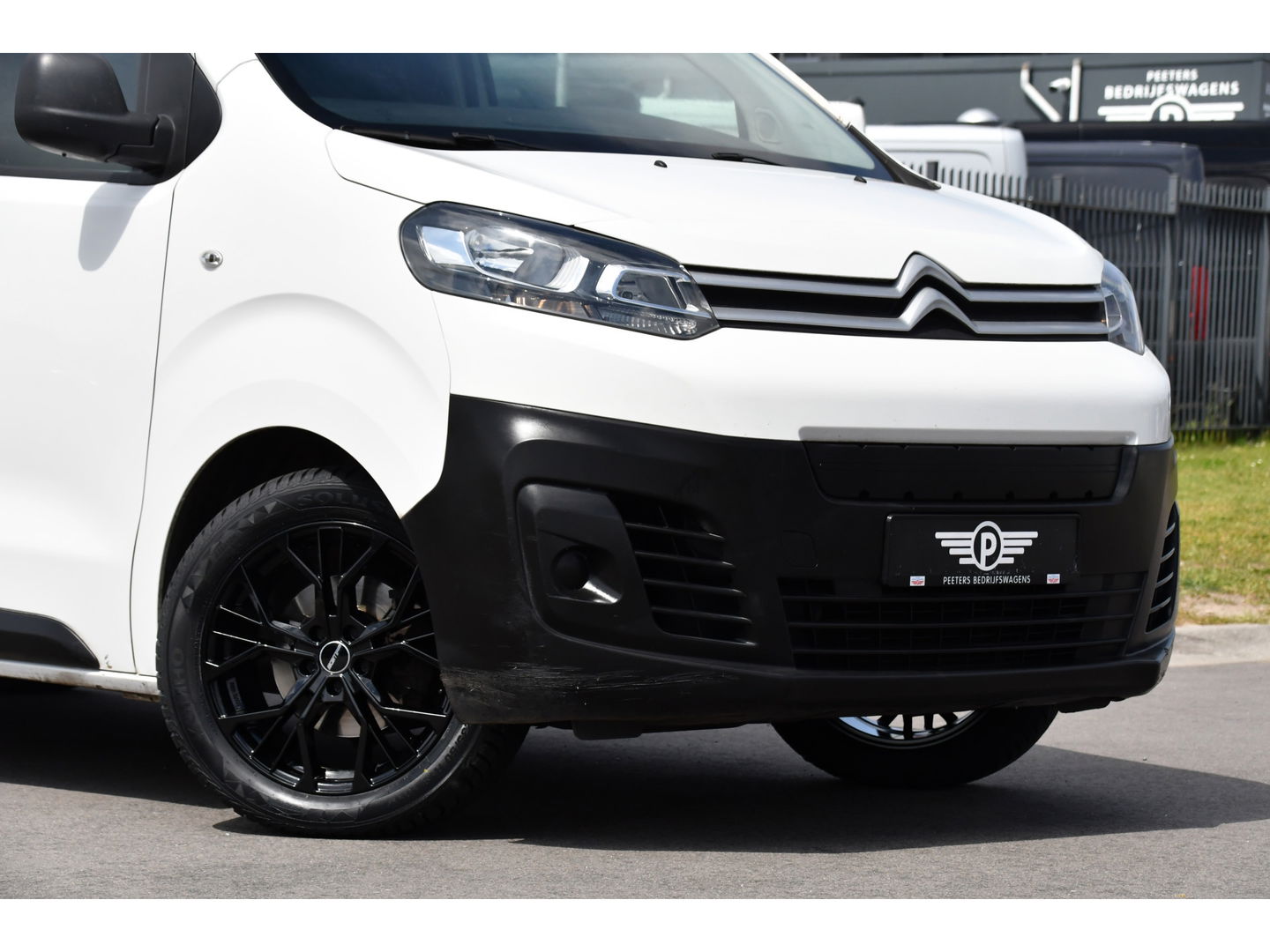 Citroën ë-Jumpy L2 50 kWh Black & White Edition Cruise, Sensoren, 136pk, Radio, Uniek!