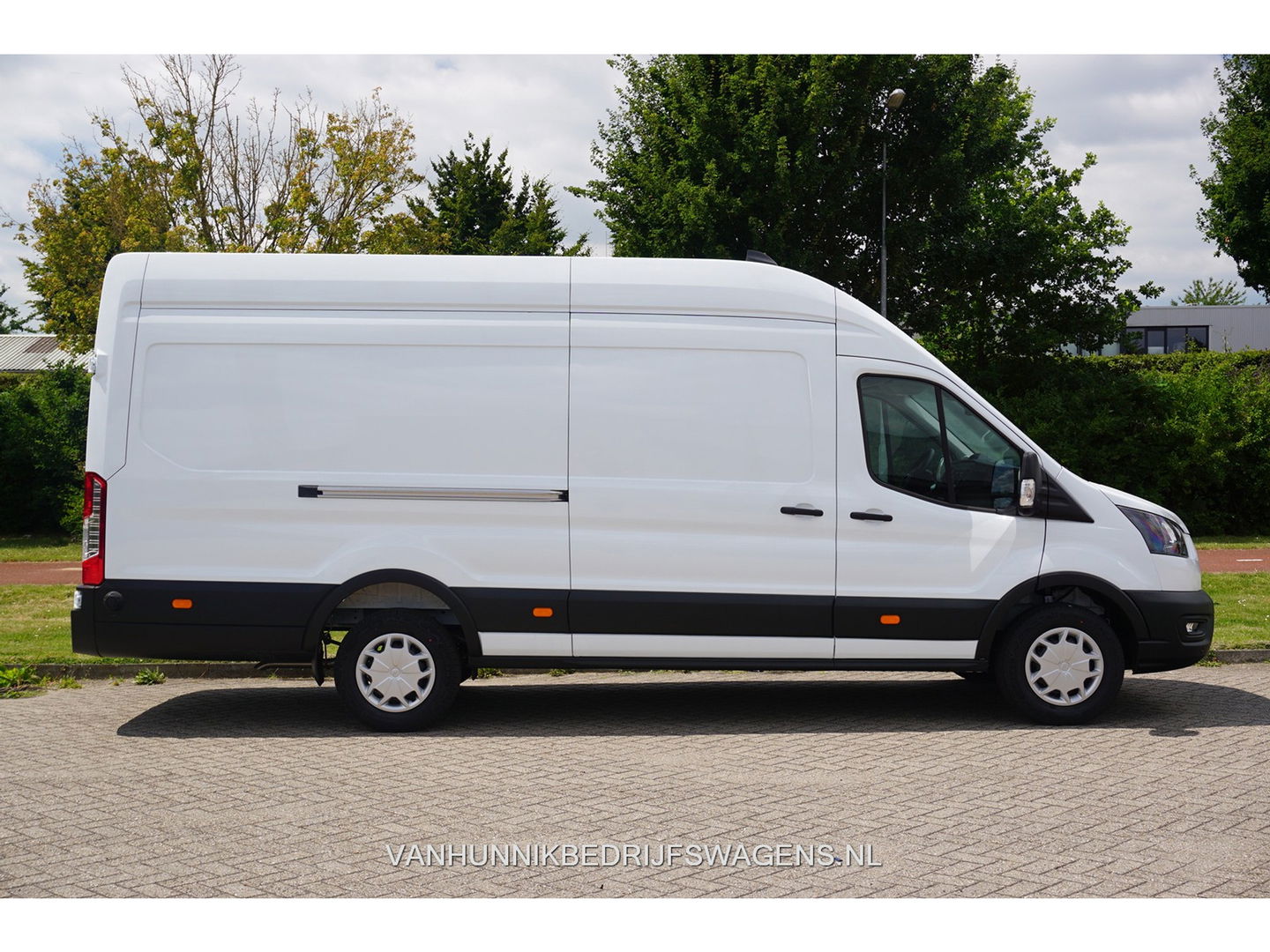 Ford Transit 350L 130PK L4H3 BPM VRIJ!! 12" Sync4 Navi, Trekhaak, Stoel-Stoel!! NR. B02*