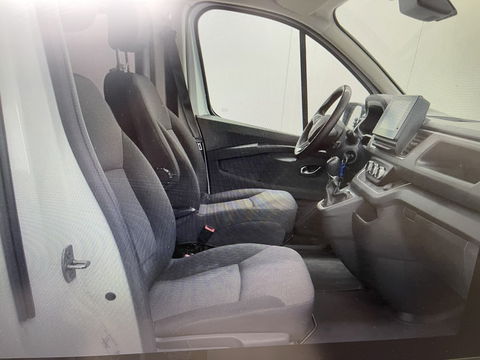 Renault Trafic 2.0 dCi 150 T29 L2H1 DC 5 persoons Business / vaste prijs rijklaar € 24.950 ex btw