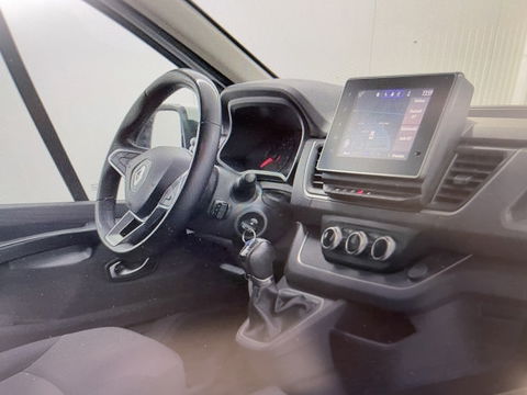Renault Trafic 2.0 dCi 150 T29 L2H1 DC 5 persoons Business / vaste prijs rijklaar € 24.950 ex btw