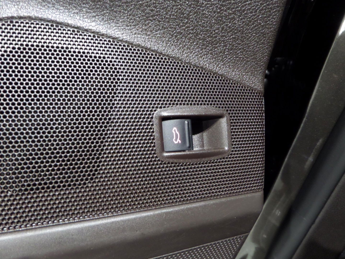 Volkswagen Passat Variant 2.0 TSI DSG Highline "Automaat" Xenon-LED Trekhaak Stoelverwarming, van 2e eigenaar in uniek mooie staat