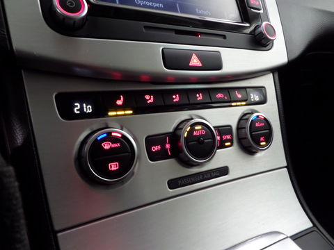 Volkswagen Passat Variant 2.0 TSI DSG Highline "Automaat" Xenon-LED Trekhaak Stoelverwarming, van 2e eigenaar in uniek mooie staat