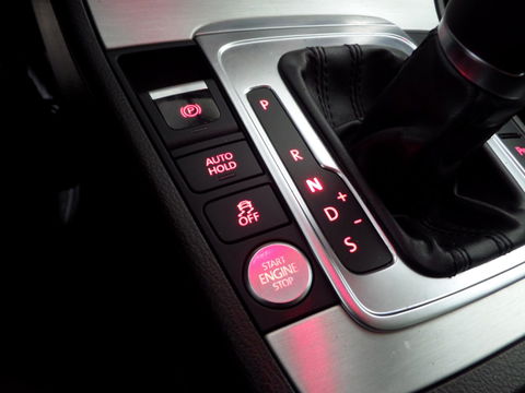 Volkswagen Passat Variant 2.0 TSI DSG Highline "Automaat" Xenon-LED Trekhaak Stoelverwarming, van 2e eigenaar in uniek mooie staat