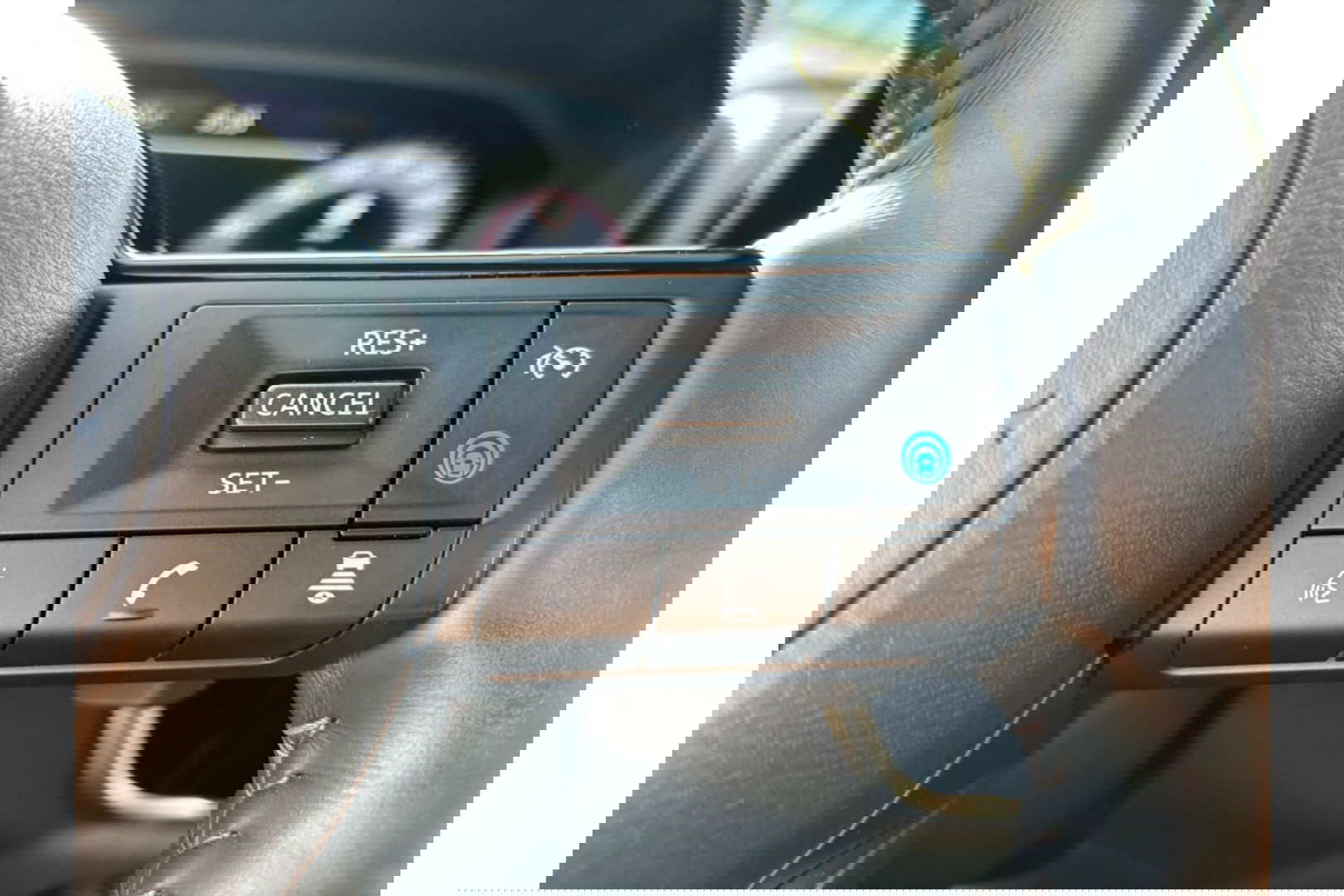 Nissan X-Trail 1.5 E-POWER N-CONNECTA WIDESCREEN PDC-360CAMERA HEADUP.