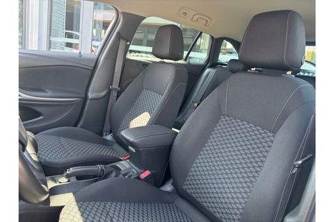 Opel Astra 1.6 CDTI 140PK BUSINESS NAVI AIRCO PDC.