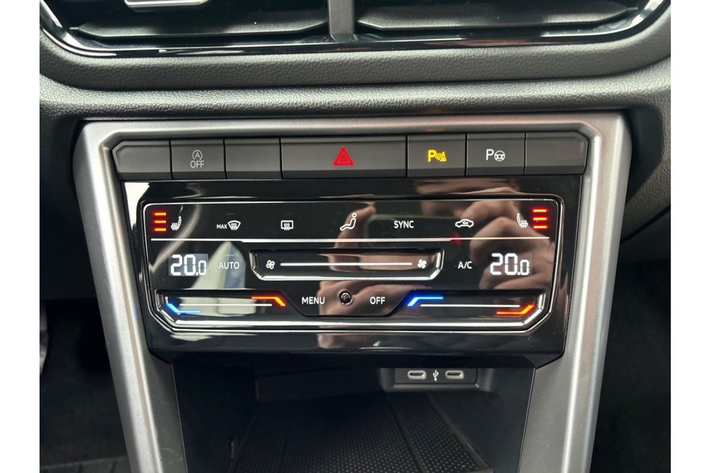 Volkswagen T-Roc 1.0 TSI 115PK STYLE AIRCO NAVI PDC VIRTUAL.