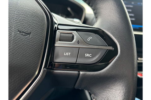 Peugeot 2008 1.2 PT ACTIVE PACK AUTOMAAT AIRCO CRUISE NAVI PDC.
