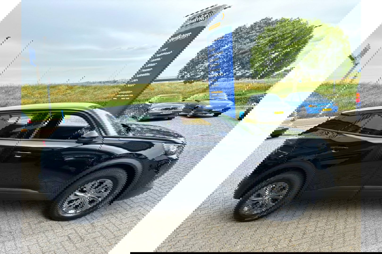 Peugeot 2008 1.2 PT ACTIVE PACK AUTOMAAT AIRCO CRUISE NAVI PDC.