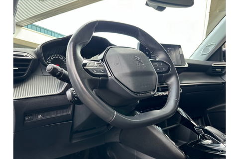 Peugeot 2008 1.2 PT ACTIVE PACK AUTOMAAT AIRCO CRUISE NAVI PDC.