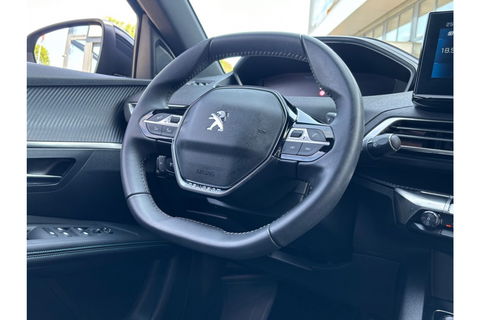 Peugeot 3008 1.2 130PK AUTOMAAT ALLURE AIRCO NAVI PDC-CAMERA VIRTUAL.