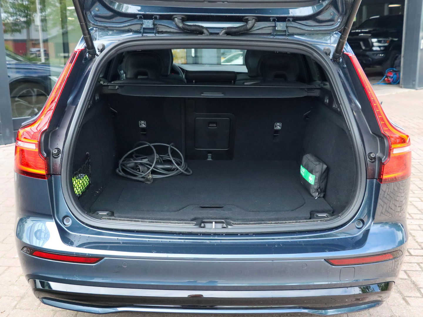 Volvo V60 T8 Recharge Plus Dark AWD 455pk | 360 Cam | Harman Kardon | Panodak