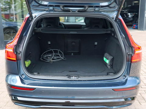 Volvo V60 T8 Recharge Plus Dark AWD 455pk | 360 Cam | Harman Kardon | Panodak