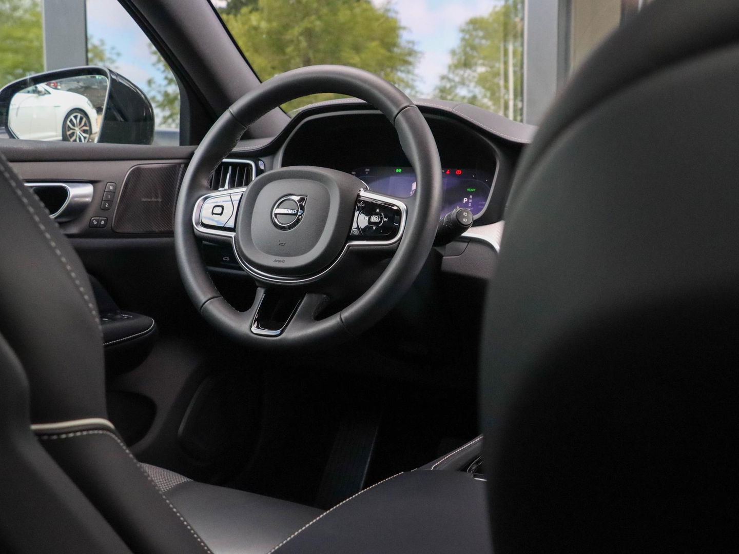 Volvo V60 T8 Recharge Plus Dark AWD 455pk | 360 Cam | Harman Kardon | Panodak