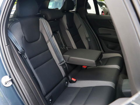 Volvo V60 T8 Recharge Plus Dark AWD 455pk | 360 Cam | Harman Kardon | Panodak