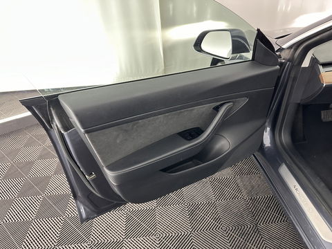 Tesla Model 3 Standard RWD Plus 60 kWh [ 3-Fase ] (INCL-BTW) Aut. *PANO | AUTO-PILOT | FULL-LEATHER | KEYLESS | FULL-LED | MEMORY-PACK | SURROUND-VIEW | DAB | CARPLAY | DIGI-COCKPIT | LANE-ASSIST | COMFORT-SEATS | 18"ALU*