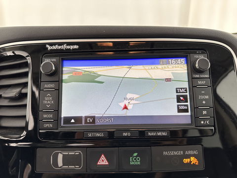 Mitsubishi Outlander 2.0 PHEV Instyle+ AWD Aut. *PANO | XENON | FULL-LEATHER | NAVI-FULLMAP | DAB+ | KEYLESS | CAMERA | COMFORT-SEATS | ROCKFORD-AUDIO |  ECC | HEATED-SEATS | SHIFT-PADDLES | LANE-ASSIST | CRUISE | TOWBAR | 18"ALU*
