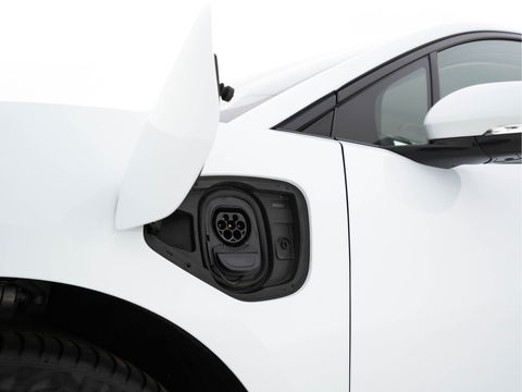 Jaguar I-PACE EV400 HSE First Edition AWD (INCL-BTW) Aut. *DIGI-COCKPIT | MATRIX-LED | MICROFIBRE | MERIDIAN-AUDIO | SURROUND-VIEW | KEYLESS | LANE-ASSIST | BLIND-SPOT | CRUISE | DAB | MEMORY-PACK | CCS-FASTLOADER | SPORT-SEATS | 22"