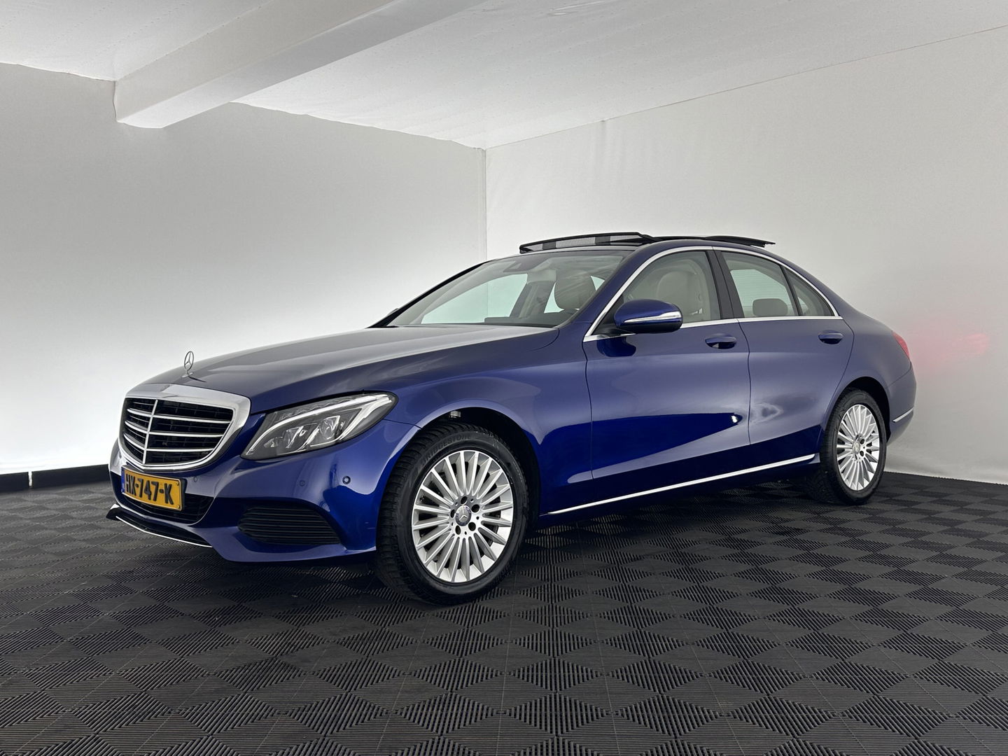 Mercedes-Benz C-Klasse 180 Ambition Aut. *PANO | FULL-LED | 1/2-LEATHER | SPORT-SEATS | NAVI-FULLMAP | HEATED-SEATS | ECC | PDC | CRUISE | 17''ALU*