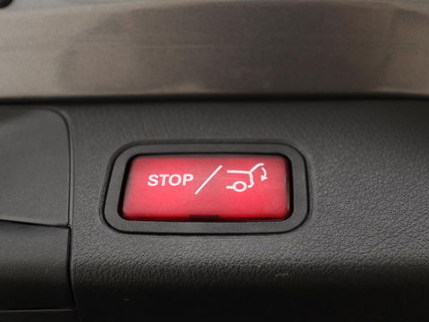 Mercedes-Benz B-Klasse 250e AMG Night | Stoelverwarming | Camera | Carplay | Sfeerverlichting | Leder/Alcantara | Full LED | Widescreen