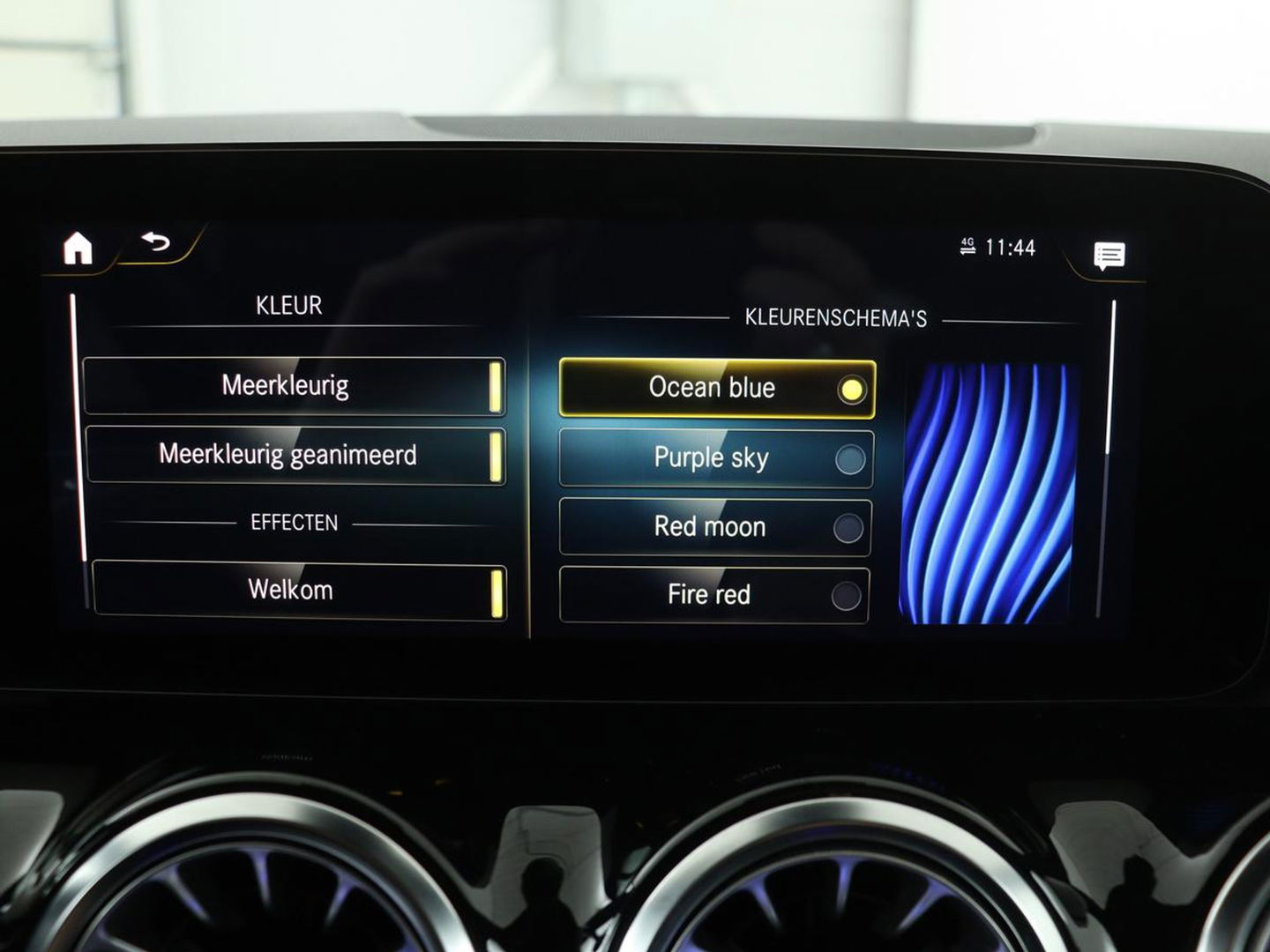 Mercedes-Benz B-Klasse 250e AMG Night | Stoelverwarming | Camera | Carplay | Sfeerverlichting | Leder/Alcantara | Full LED | Widescreen