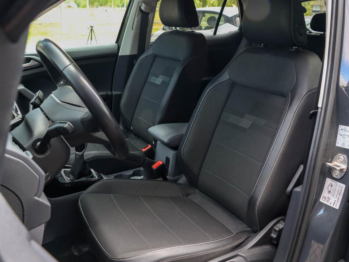 Volkswagen T-Cross 1.0 TSI Life | Design Pack | Navigatie | Climate Control | Camera