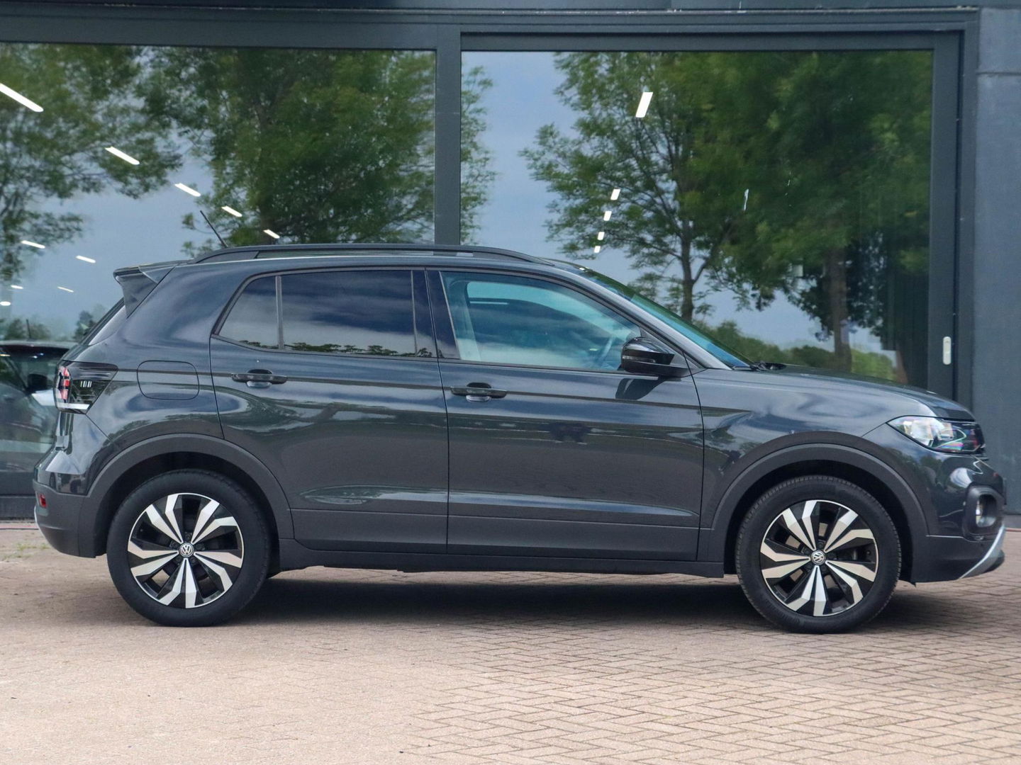 Volkswagen T-Cross 1.0 TSI Life | Design Pack | Navigatie | Climate Control | Camera