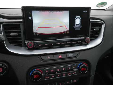 Kia Ceed Sportswagon 1.4 T-GDi ExecutiveLine Aut. *PANO | FULL-LEATHER | ADAPT.CRUISE | FULL-LED | MEMORY-PACK | DIGI-COCKPIT | JBL-SOUND | BLINDSPOT | KEYLESS | COOLED/HEATED-COMFORT-SEATS | NAVI-FULLMAP | LANE-ASSIST | 17''ALU*