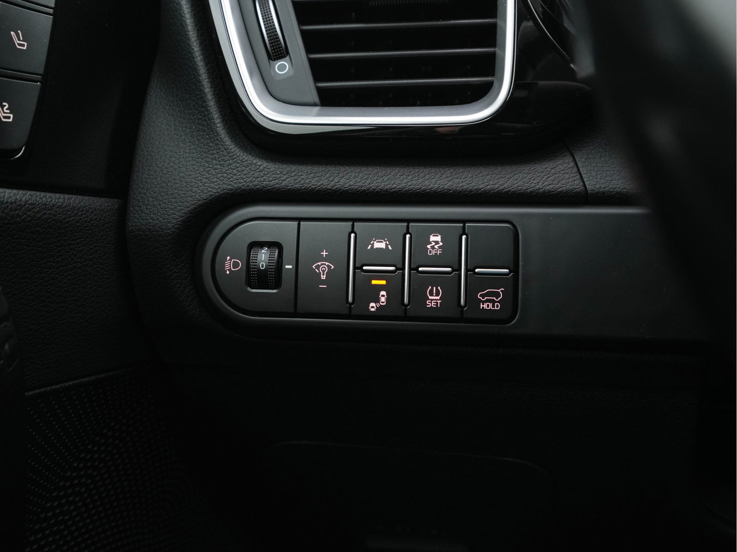 Kia Ceed Sportswagon 1.4 T-GDi ExecutiveLine Aut. *PANO | FULL-LEATHER | ADAPT.CRUISE | FULL-LED | MEMORY-PACK | DIGI-COCKPIT | JBL-SOUND | BLINDSPOT | KEYLESS | COOLED/HEATED-COMFORT-SEATS | NAVI-FULLMAP | LANE-ASSIST | 17''ALU*