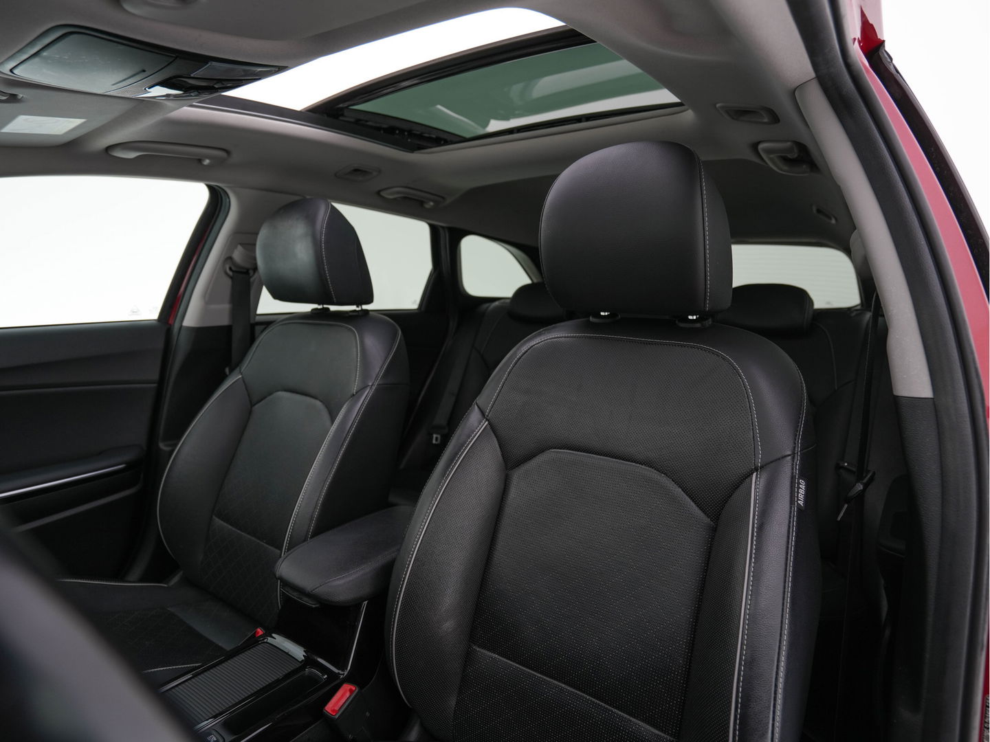 Kia Ceed Sportswagon 1.4 T-GDi ExecutiveLine Aut. *PANO | FULL-LEATHER | ADAPT.CRUISE | FULL-LED | MEMORY-PACK | DIGI-COCKPIT | JBL-SOUND | BLINDSPOT | KEYLESS | COOLED/HEATED-COMFORT-SEATS | NAVI-FULLMAP | LANE-ASSIST | 17''ALU*