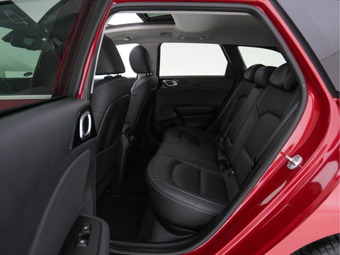 Kia Ceed Sportswagon 1.4 T-GDi ExecutiveLine Aut. *PANO | FULL-LEATHER | ADAPT.CRUISE | FULL-LED | MEMORY-PACK | DIGI-COCKPIT | JBL-SOUND | BLINDSPOT | KEYLESS | COOLED/HEATED-COMFORT-SEATS | NAVI-FULLMAP | LANE-ASSIST | 17''ALU*