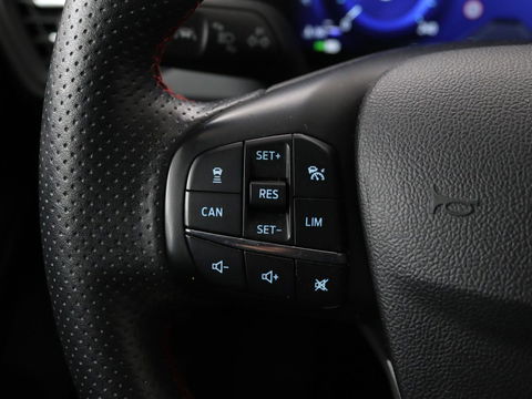 Ford Focus 1.0 EcoBoost ST Line X | Panoramadak | Stoel & stuurverwarming | Adaptive cruise | Camera | Carplay | Full LED | Trekhaak | Climate control | Navigatie