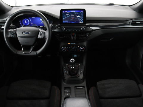 Ford Focus 1.0 EcoBoost ST Line X | Panoramadak | Stoel & stuurverwarming | Adaptive cruise | Camera | Carplay | Full LED | Trekhaak | Climate control | Navigatie