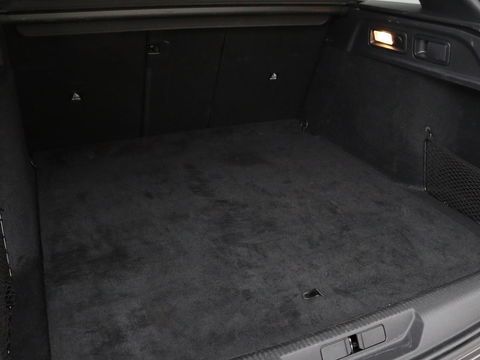 Peugeot 308 1.6 PHEV Active Pack Business | Stoelverwarming | Trekhaak | Carplay | Half leder | Sportstoelen | Navigatie | Full LED