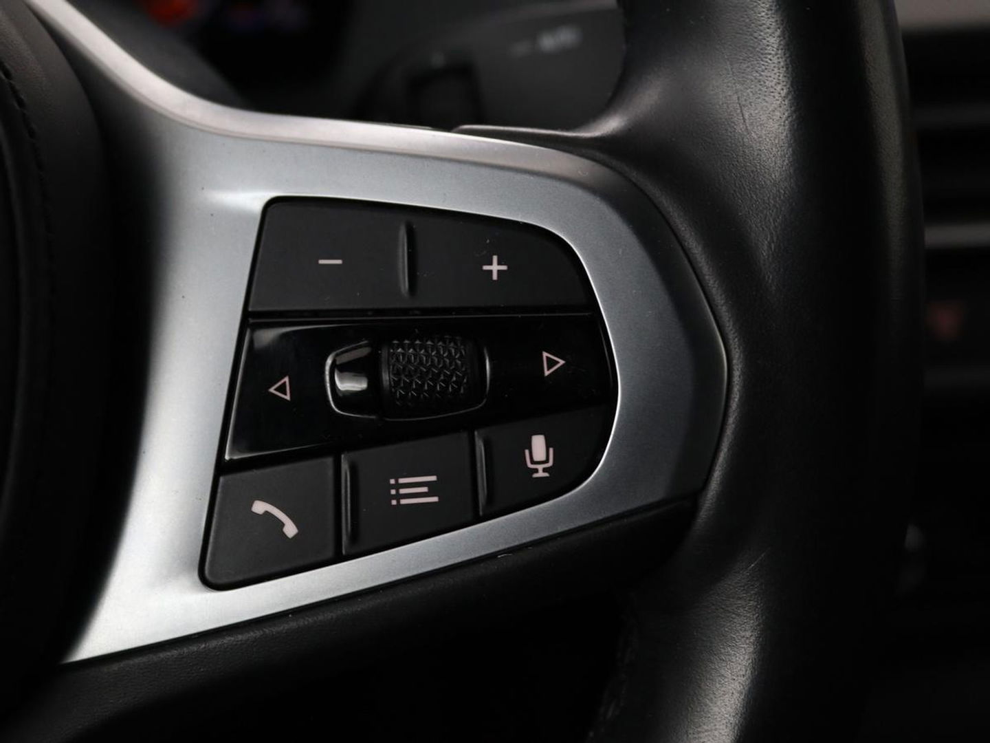 BMW 2 Serie Gran Coupé 218i M Sport | Stoelverwarming | Adaptive cruise | Carplay | Trekhaak | Sportstoelen | DAB | Half leder | Live Cockpit | Climate control