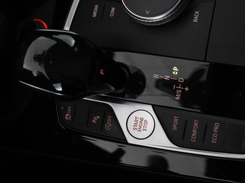 BMW 2 Serie Gran Coupé 218i M Sport | Stoelverwarming | Adaptive cruise | Carplay | Trekhaak | Sportstoelen | DAB | Half leder | Live Cockpit | Climate control