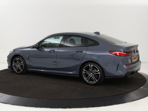 BMW 2 Serie Gran Coupé 218i M Sport | Stoelverwarming | Adaptive cruise | Carplay | Trekhaak | Sportstoelen | DAB | Half leder | Live Cockpit | Climate control