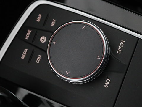 BMW 2 Serie Gran Coupé 218i M Sport | Stoelverwarming | Adaptive cruise | Carplay | Trekhaak | Sportstoelen | DAB | Half leder | Live Cockpit | Climate control