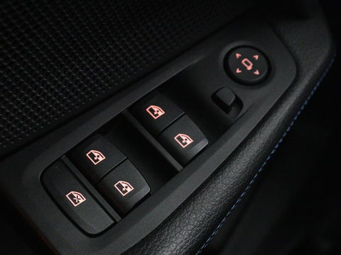 BMW 2 Serie Gran Coupé 218i M Sport | Stoelverwarming | Adaptive cruise | Carplay | Trekhaak | Sportstoelen | DAB | Half leder | Live Cockpit | Climate control