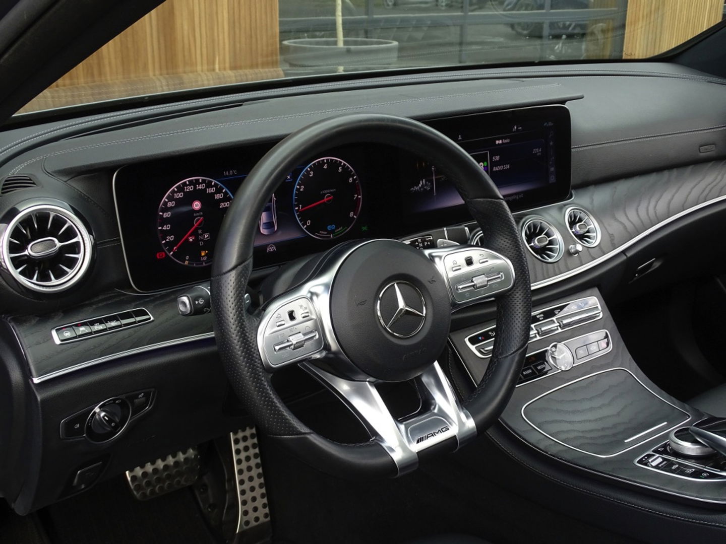 Mercedes-Benz E-Klasse 350 300PK AMG Sport Edition / Burmester / LED *NAP*