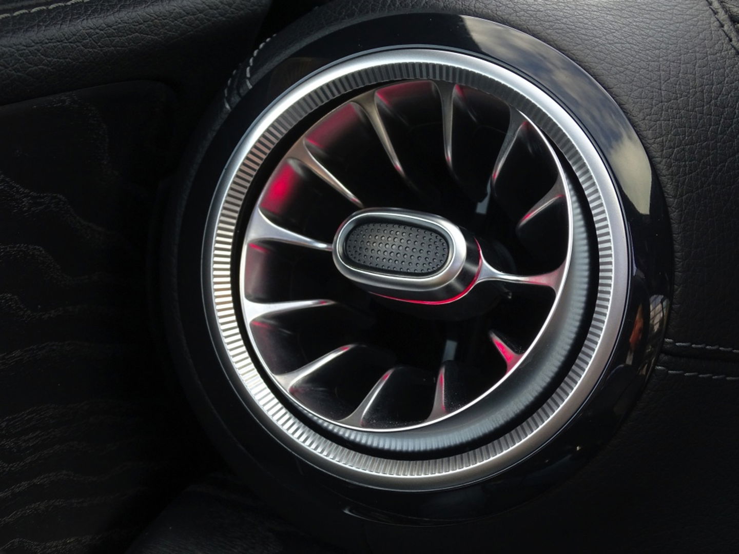 Mercedes-Benz E-Klasse 350 300PK AMG Sport Edition / Burmester / LED *NAP*