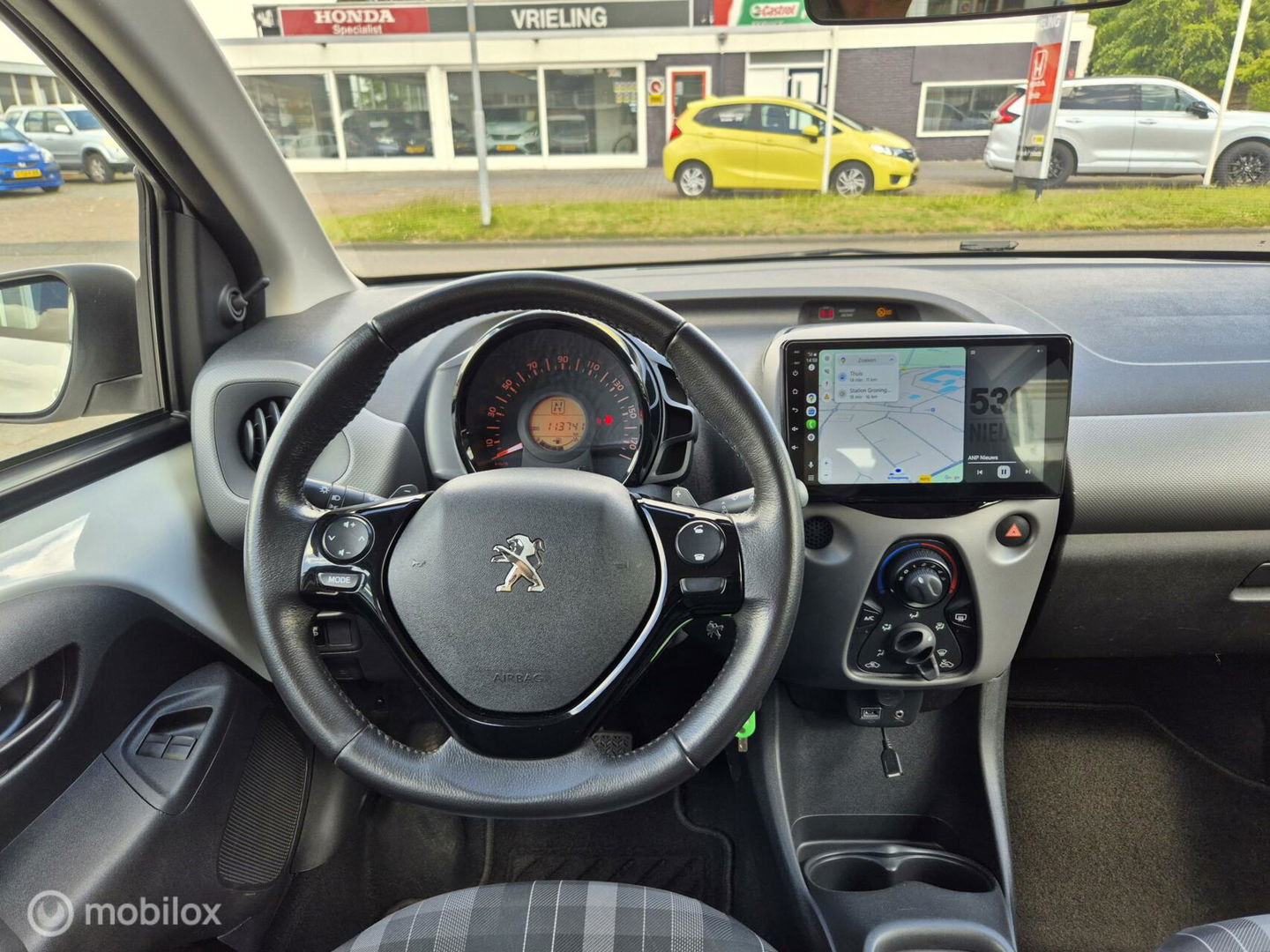 Peugeot 108 1.0 e-VTi Automaat, Carplay, LED, Airco, NAP!