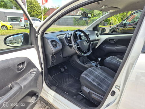 Peugeot 108 1.0 e-VTi Automaat, Carplay, LED, Airco, NAP!