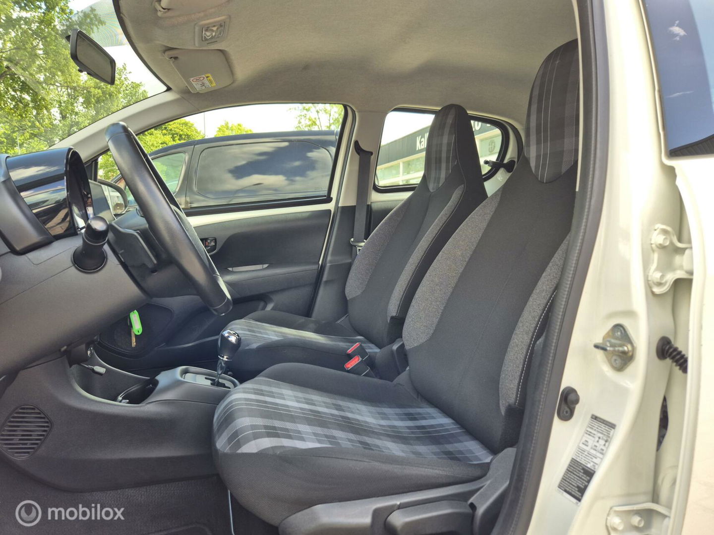 Peugeot 108 1.0 e-VTi Automaat, Carplay, LED, Airco, NAP!