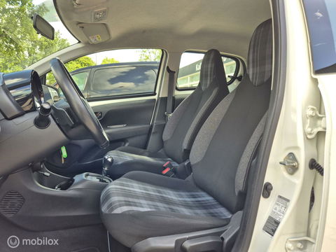 Peugeot 108 1.0 e-VTi Automaat, Carplay, LED, Airco, NAP!