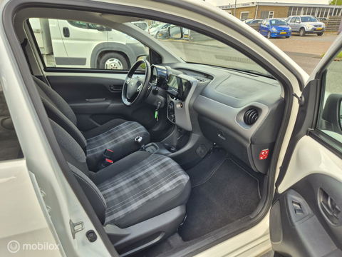 Peugeot 108 1.0 e-VTi Automaat, Carplay, LED, Airco, NAP!